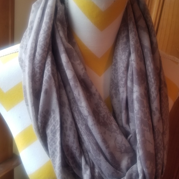 🔺️7 Scarf bundle🔺️ - Picture 5 of 7